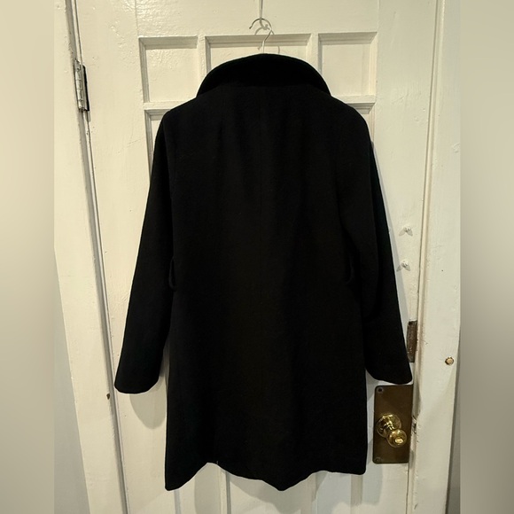 GAP Women's Elegant Black Trench Coat - Picture 2 of 3